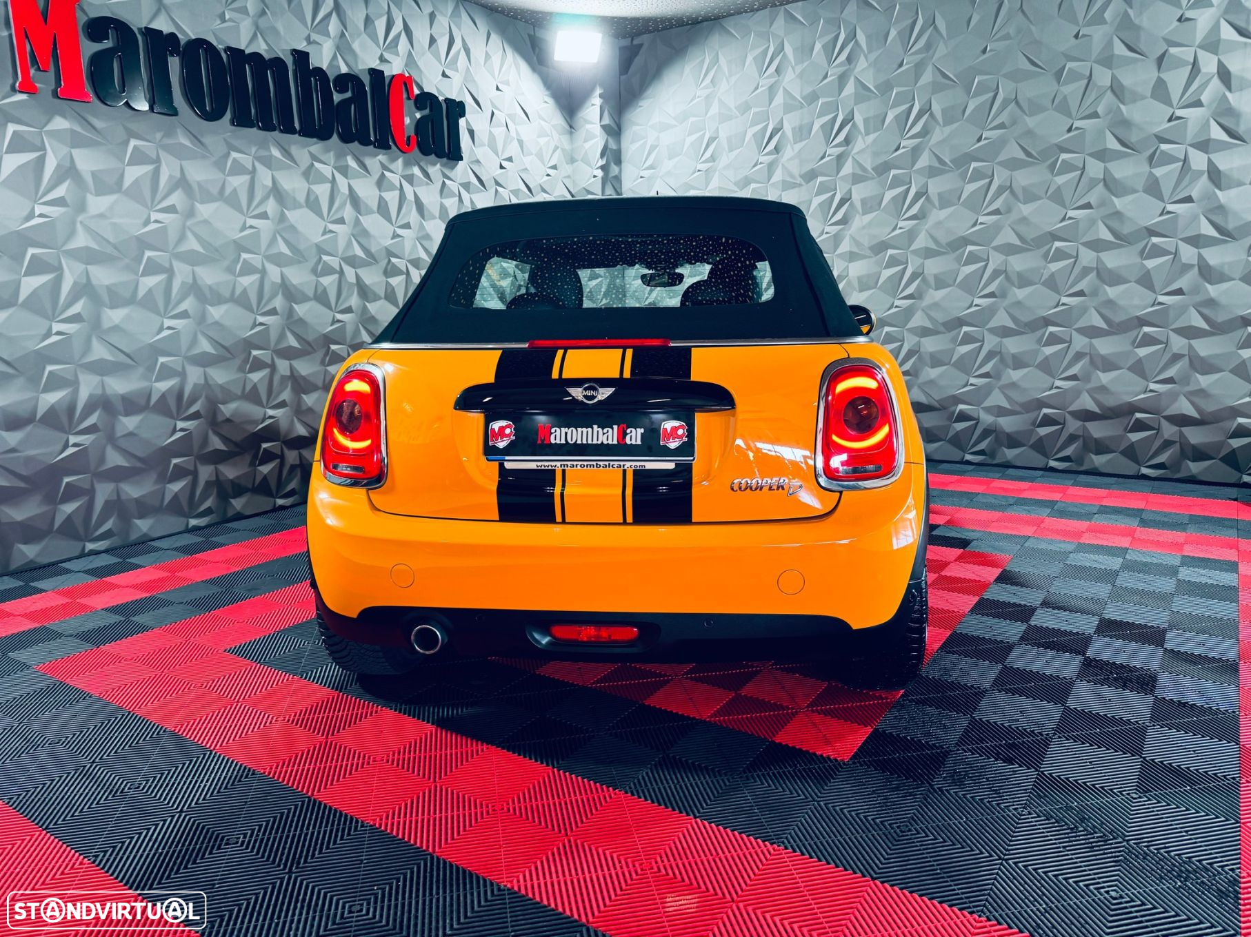 MINI Cabrio Cooper D - 8