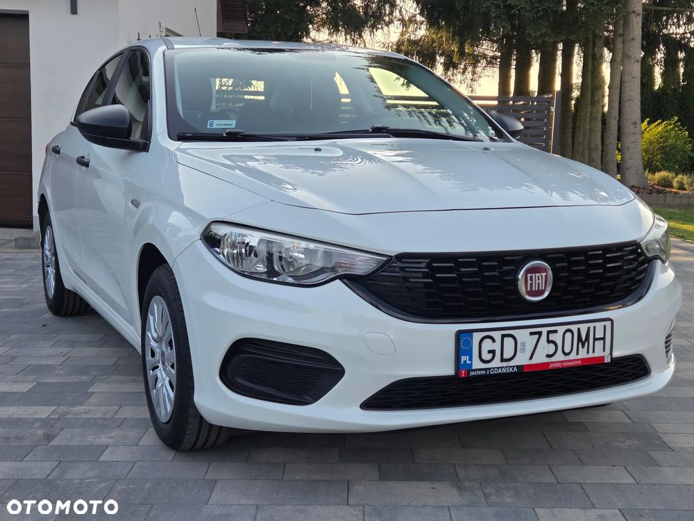 Fiat Tipo - 12