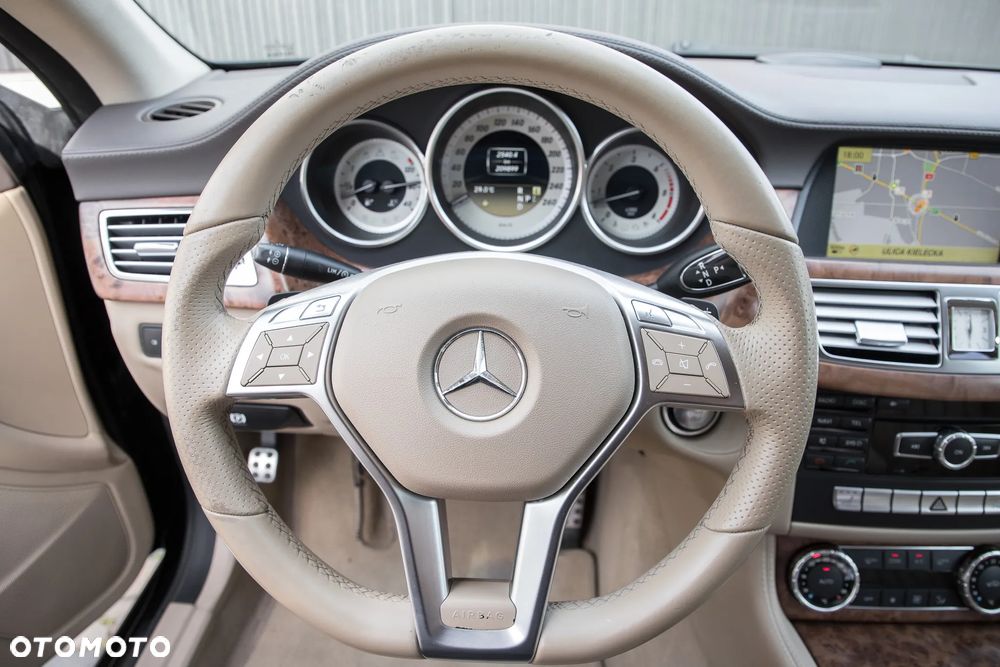 Mercedes-Benz CLS 350 CDI 4Matic 7G-TRONIC - 16