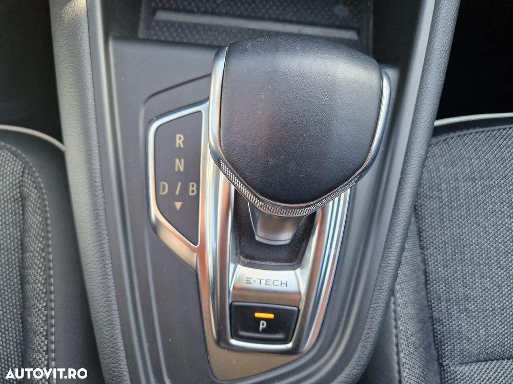 Renault Captur PHEV 160 Techno - 22