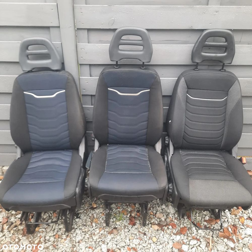 Iveco Daily 2014-2023r Fotel prawy Pasazera - 1