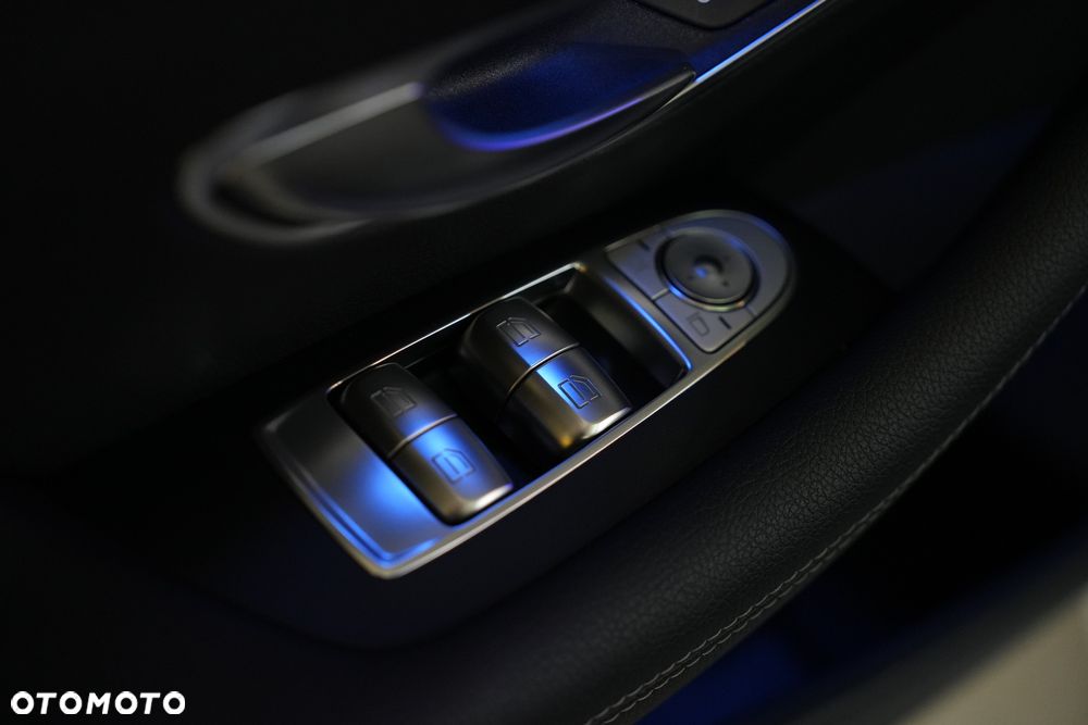 Mercedes-Benz Klasa E 200 9G-TRONIC - 10