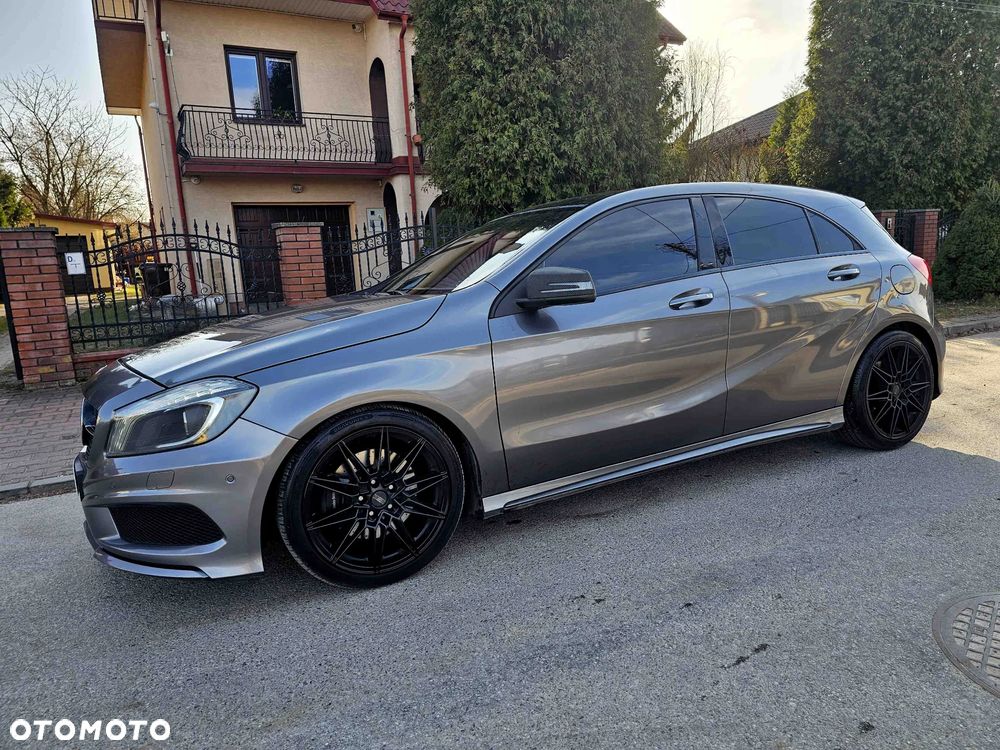 Mercedes-Benz Klasa A 250 4Matic 7G-DCT AMG Line - 11