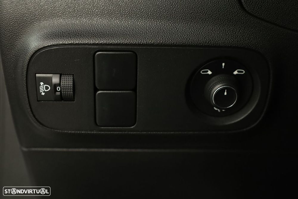 Citroën C3 1.2 PureTech C-Series - 19