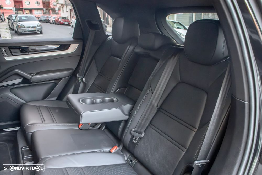 Porsche Cayenne E-Hybrid - 41