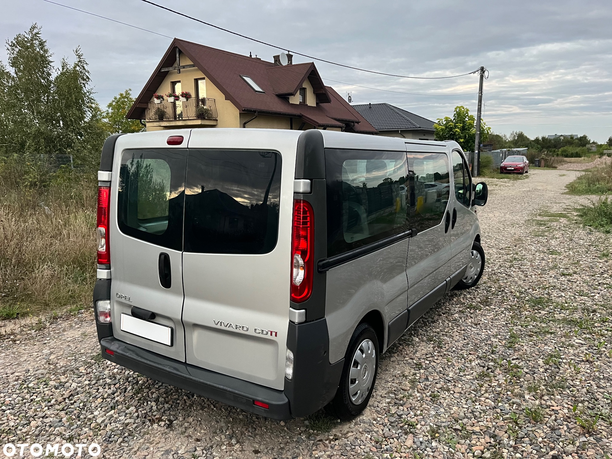 Opel Vivaro L2H1 2.9t - 27