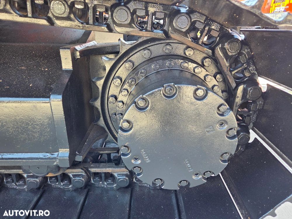 Hitachi ZX210LC-7, 2023, 3.088h, CUPLA RAPIDA, cupa NOUA 1,3mc, Masa operationala 23,4 tone, 3 camere, ad sapare 7m, 3 pompe hidr HITACHI, antifurt, ISUZU, ridica 13t, lant 90% ok, consum 12l/h, posibilitatea leasing 4 ani, CA NOU-PROMOTIE 109.900 Eur+Tva - 20