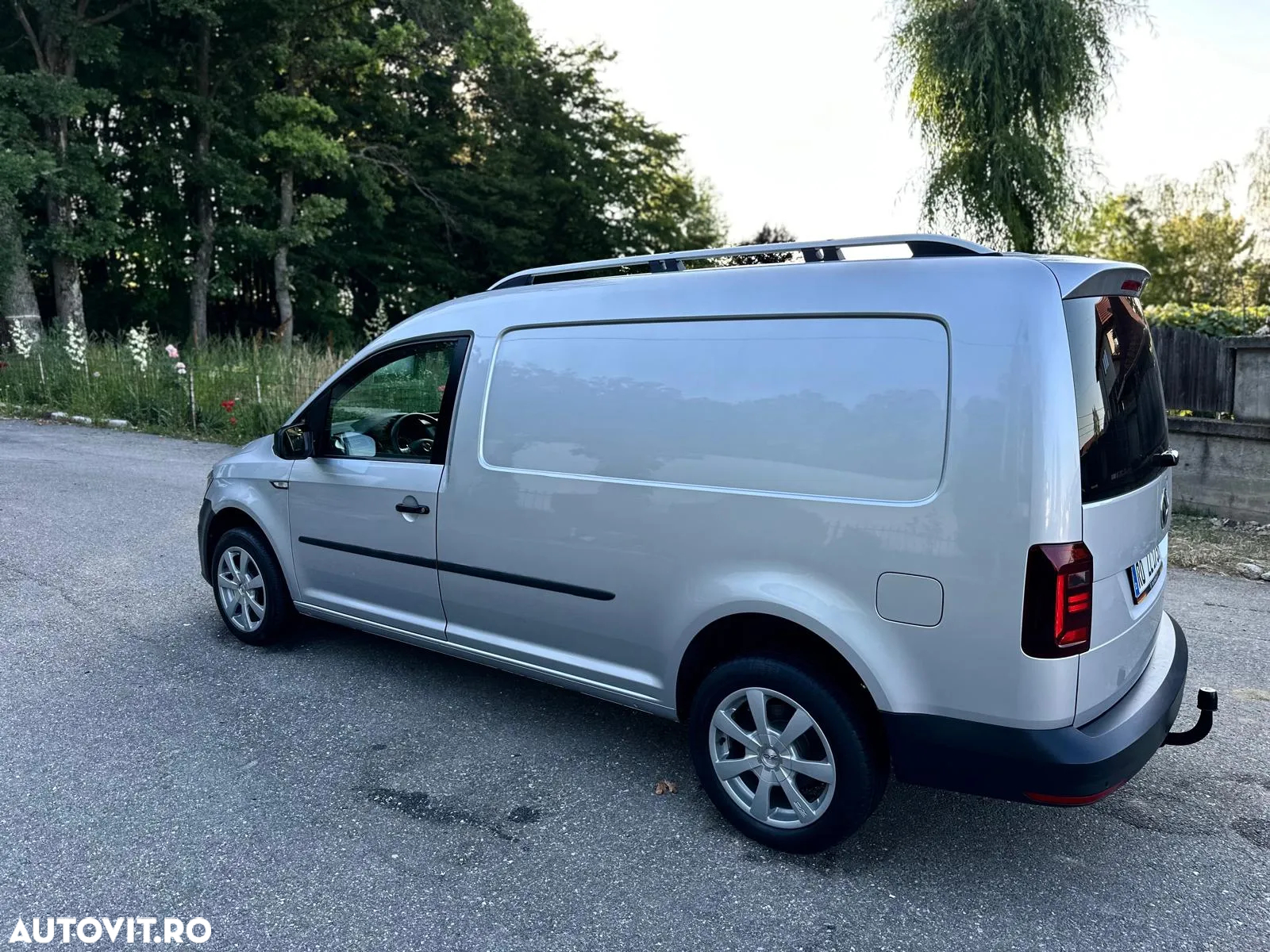 Volkswagen Caddy Maxi - 15