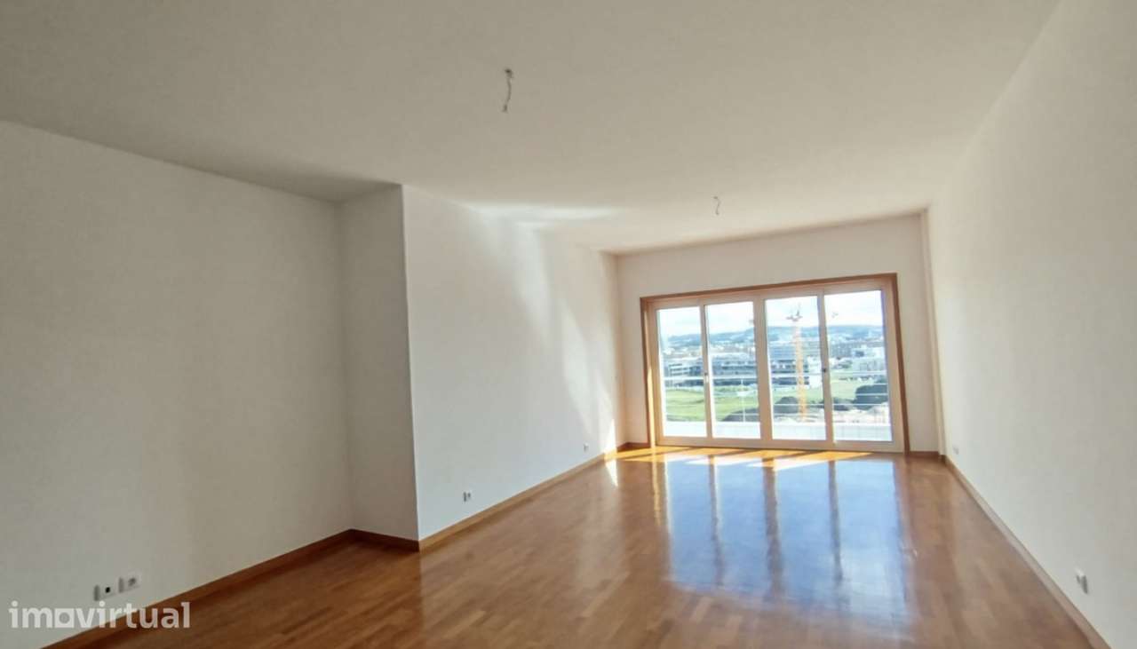 Venda de Apartamento T3 próximo do mar, na Póvoa de Varzim - Grande imagem: 2/23