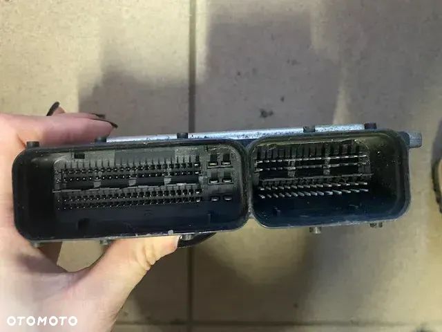 STEROWNIK KOMPUTER SILNIKA AUDI A3 8P 03G906021JH 0281013608 - 3