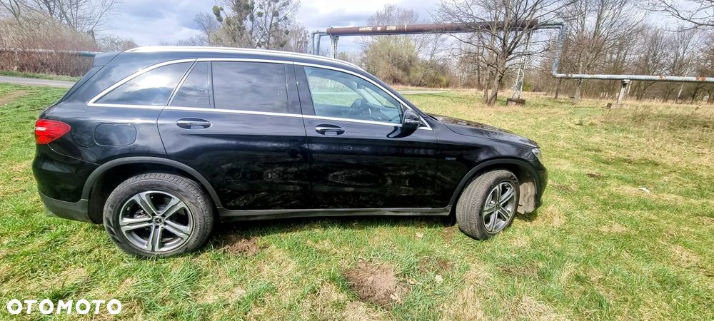Mercedes-Benz GLC - 4