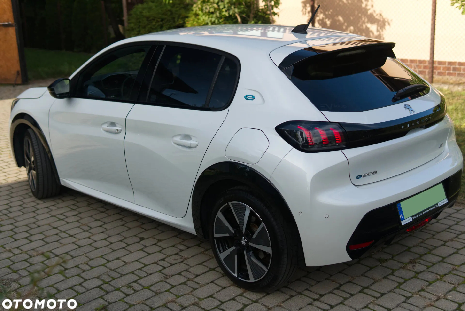 Peugeot 208 e-208 GT - 4