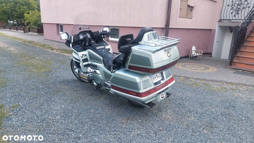 Honda GL - 5