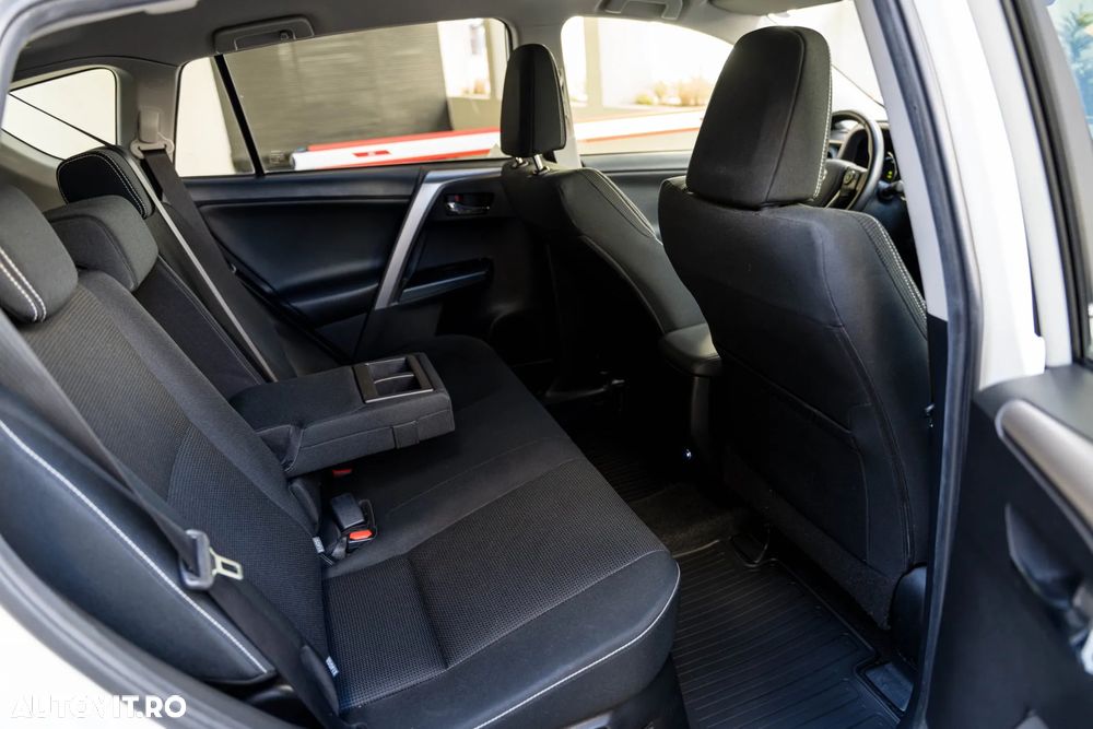 Toyota RAV4 2.5 VVT-i 4x2 Executive - 8