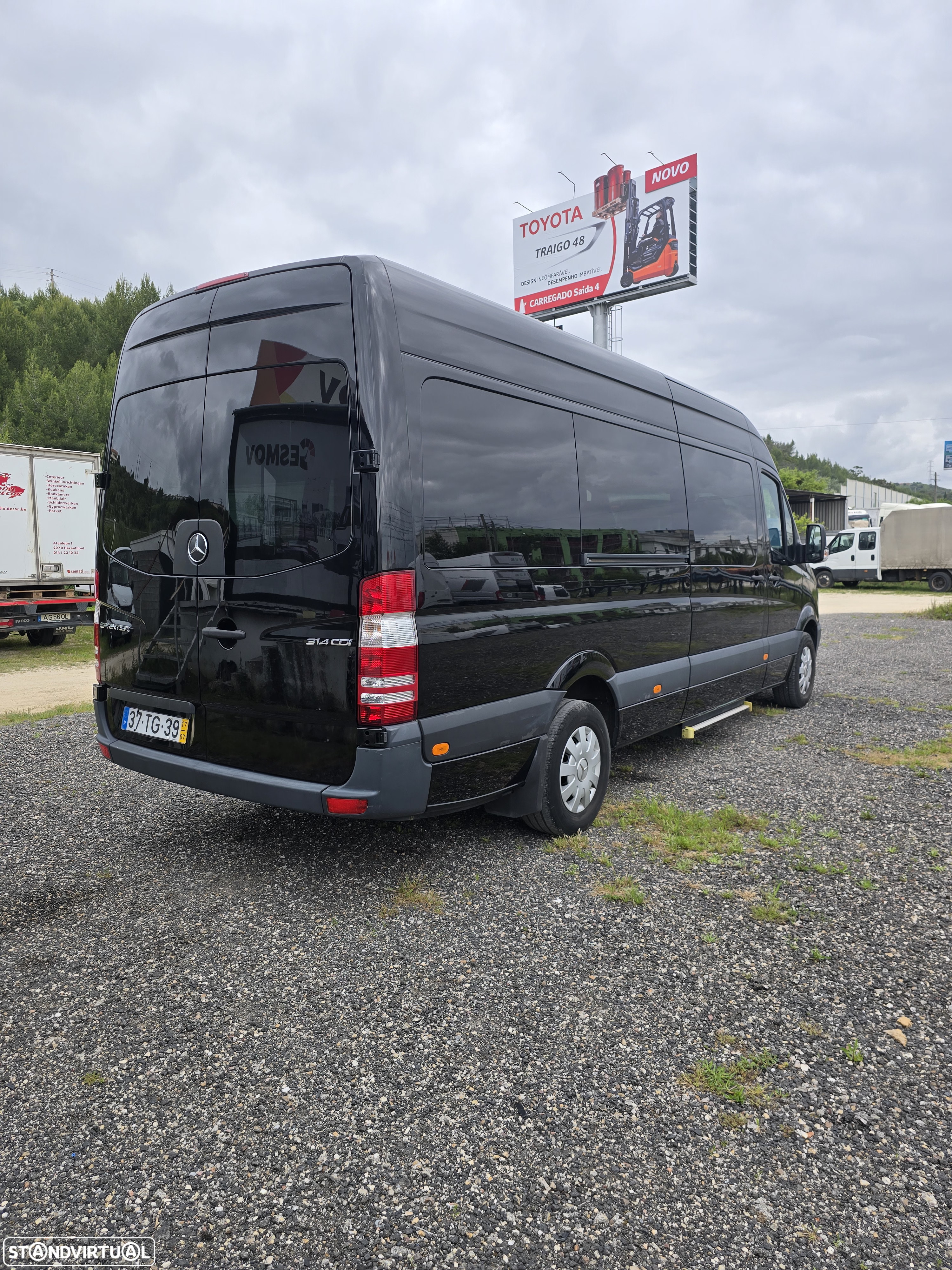 Mercedes-Benz Sprinter - 4