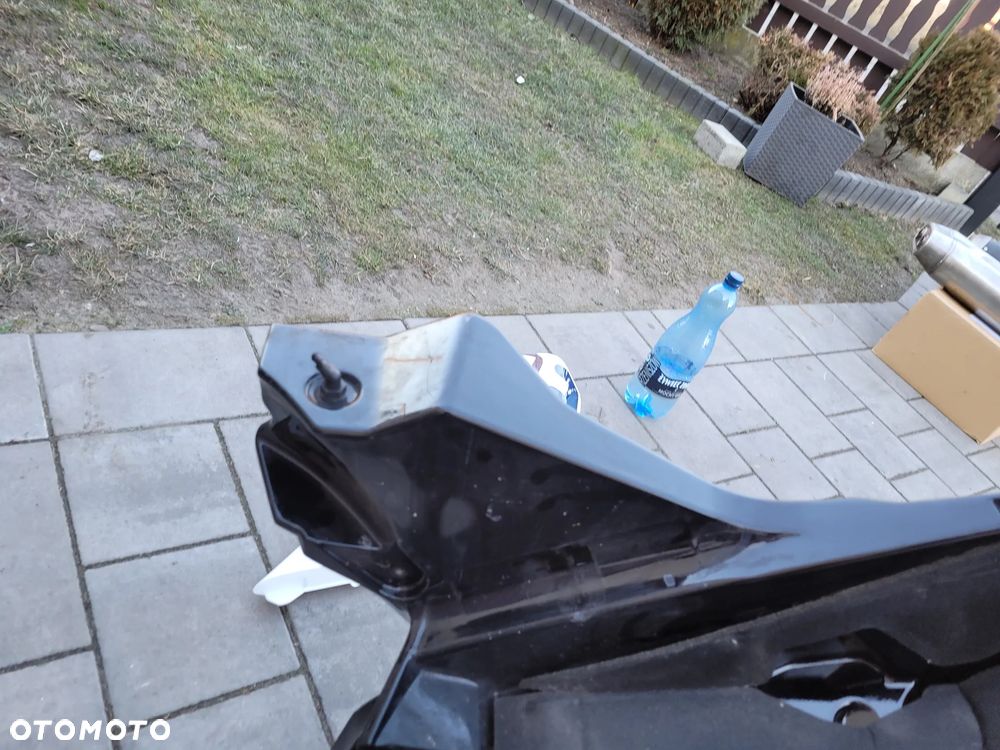 Bak, zbiornik paliwa KTM 1290 Super Duke 17-20 - 32