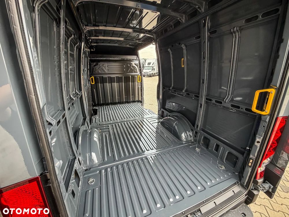 Iveco Daily 35S18HA8 V 3.0 Diesel 180 KM L3H2 - 21