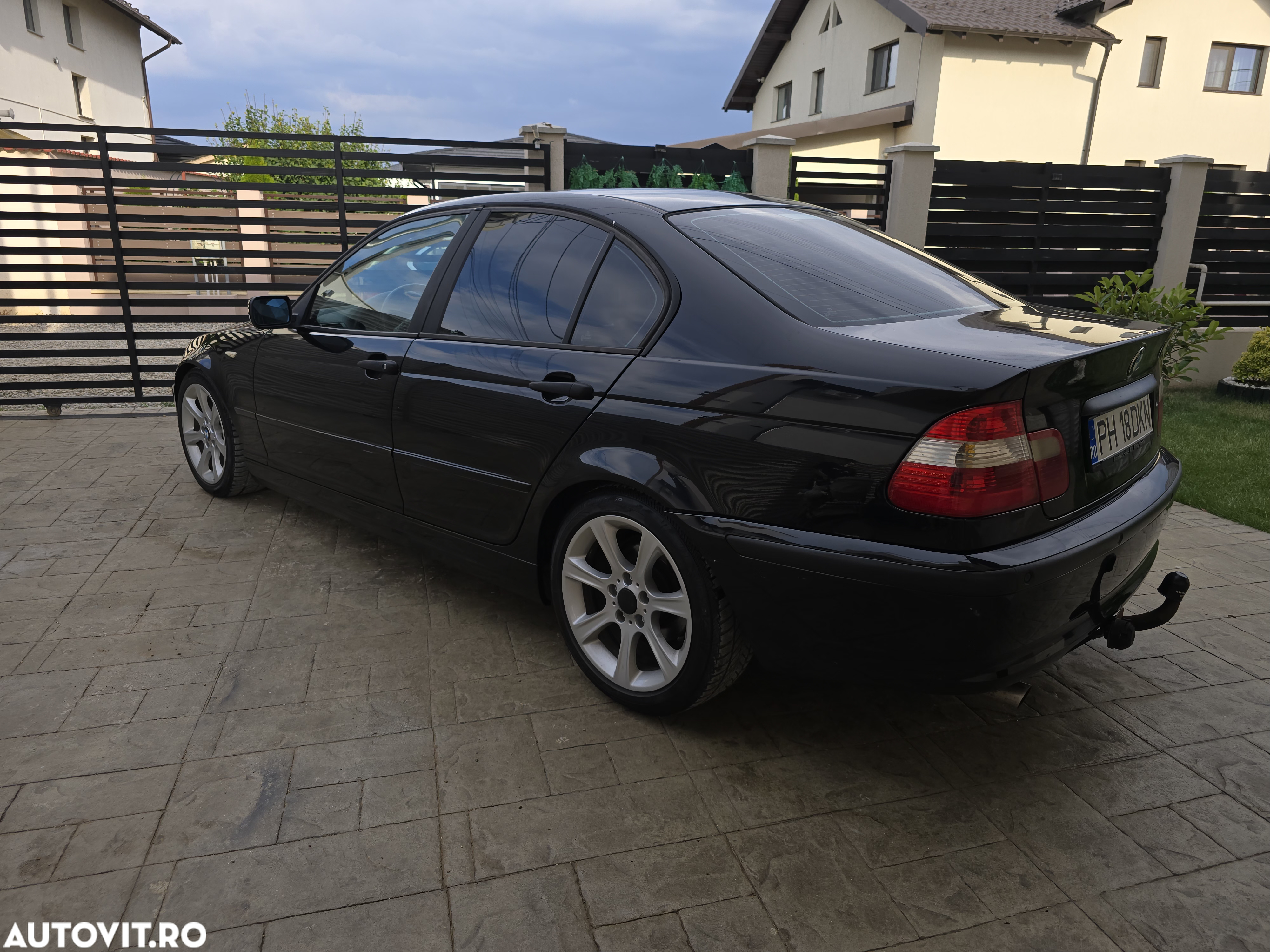 BMW Seria 3 316i Touring - 4