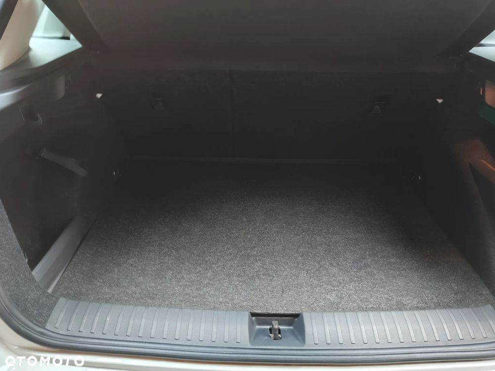 Skoda Kamiq 1.0 TGI G-TEC Style - 29