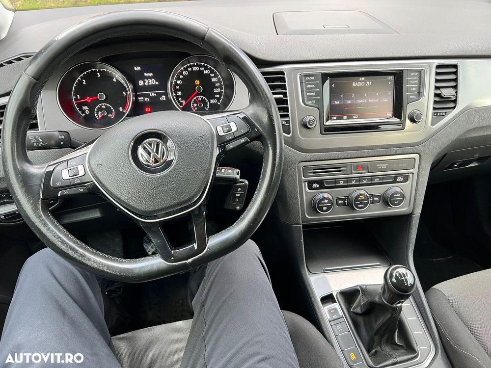 Volkswagen Golf 1.6 TDI (BlueMotion Technology) Trendline - 9