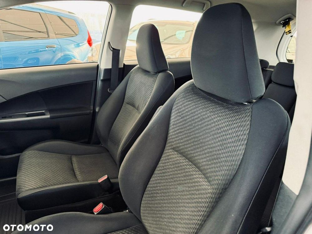 Toyota Verso S - 31