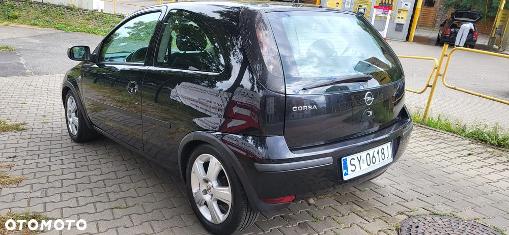 Opel Corsa 1.0 12V Cosmo - 4