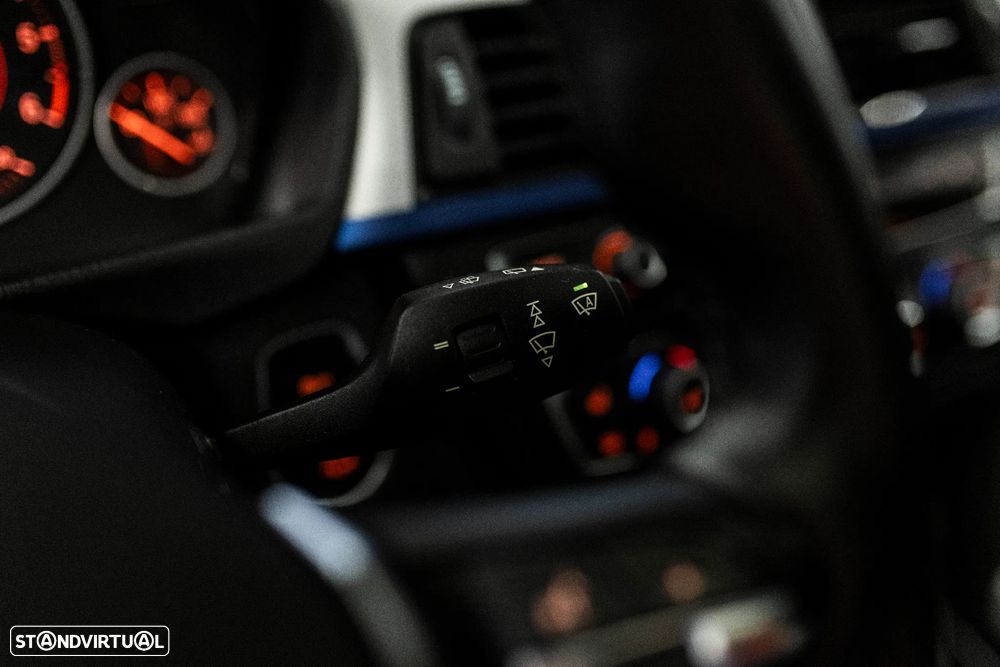 BMW 318 — fotografia 19