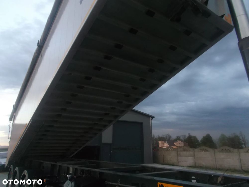 Wielton 36 m2 - 8