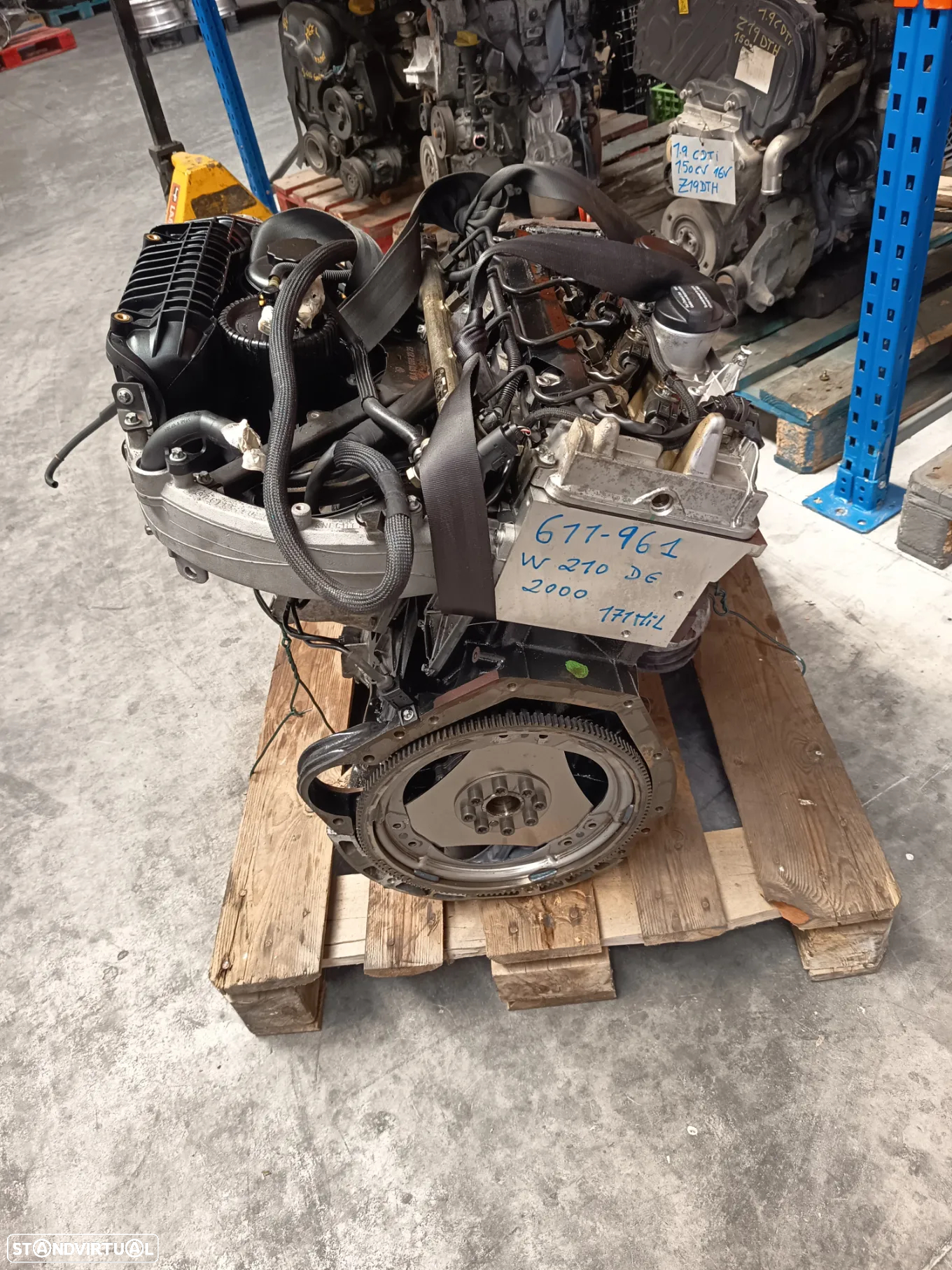 Motor Mercedes E W210 ano 2000 Ref: 611 961 - 4