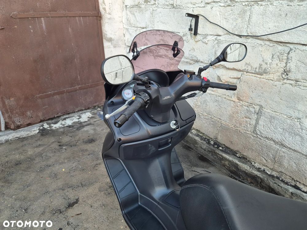 Suzuki Burgman - 7