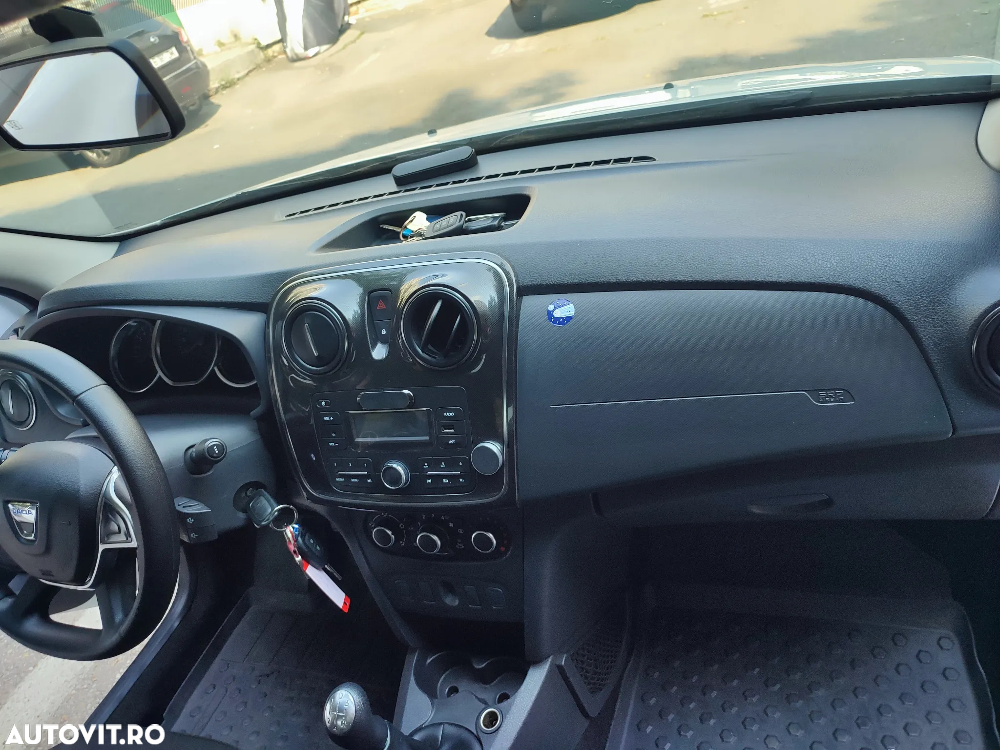Dacia Logan 0.9 TCe Laureate - 16
