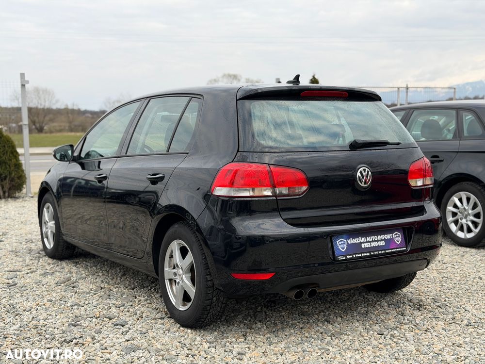 Volkswagen Golf 2.0 TDI DPF Comfortline - 4