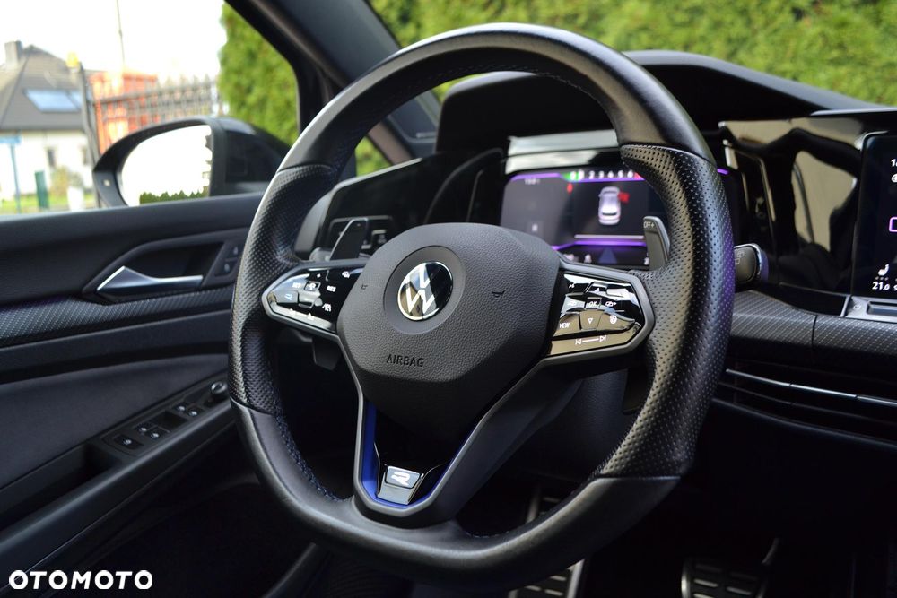 Volkswagen Golf - 29