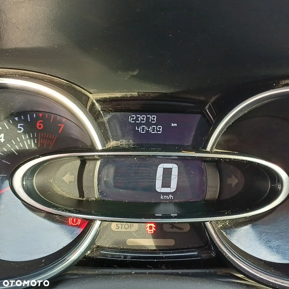 Renault Clio 1.2 16V 75 LIMITED - 15