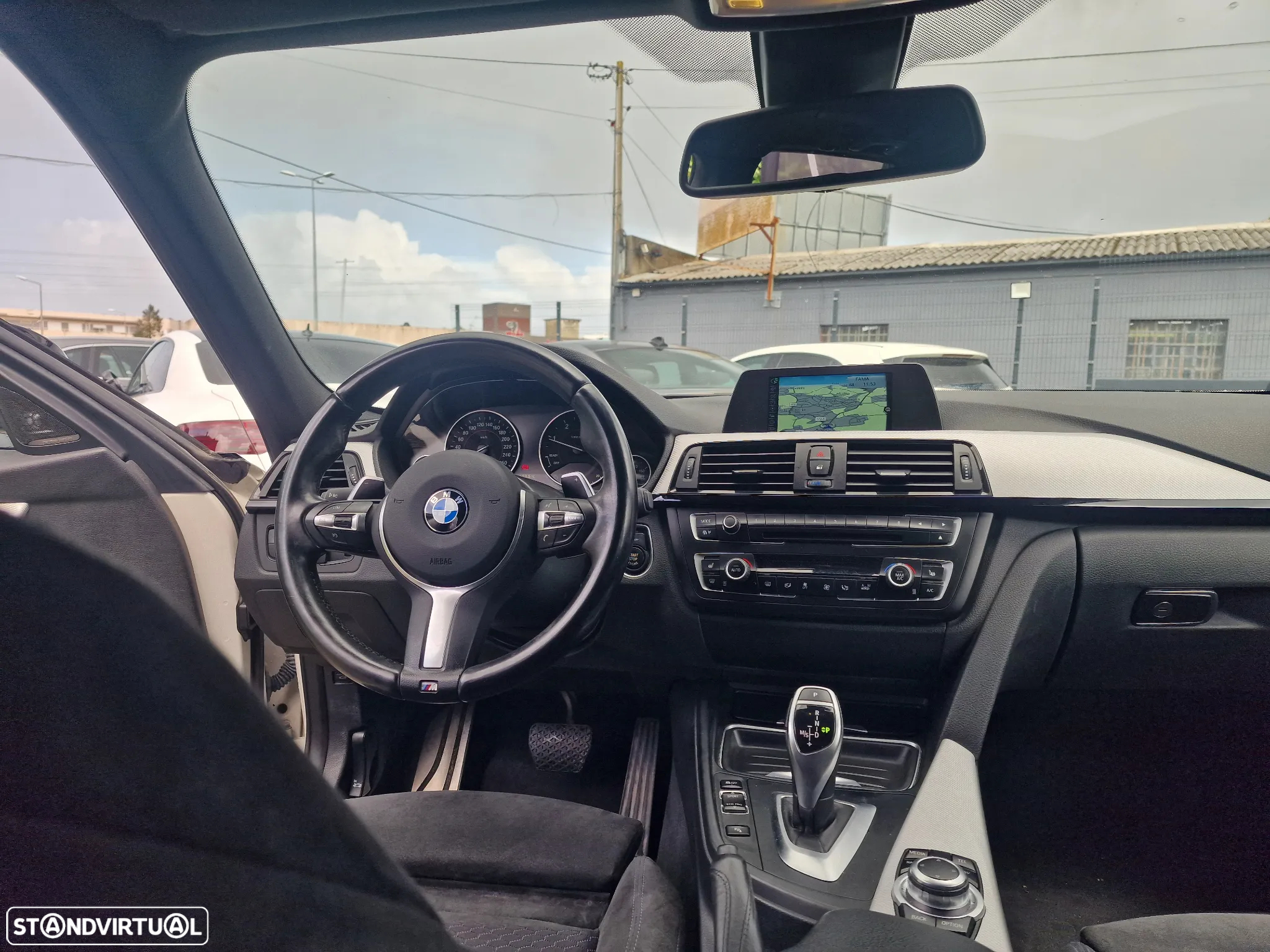 BMW 320 d Touring Auto Pack M - 9