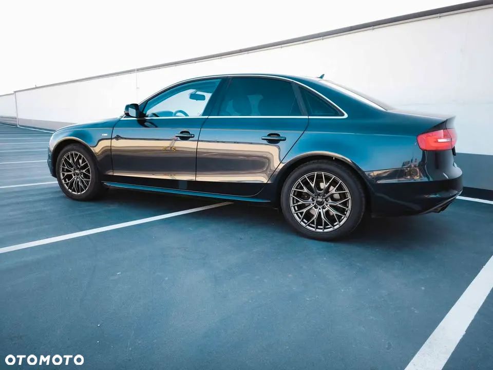 Audi A4 Limousine - 13