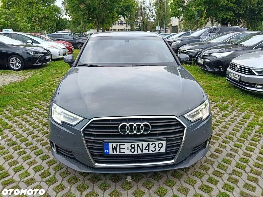 Audi A3 Sportback - 1