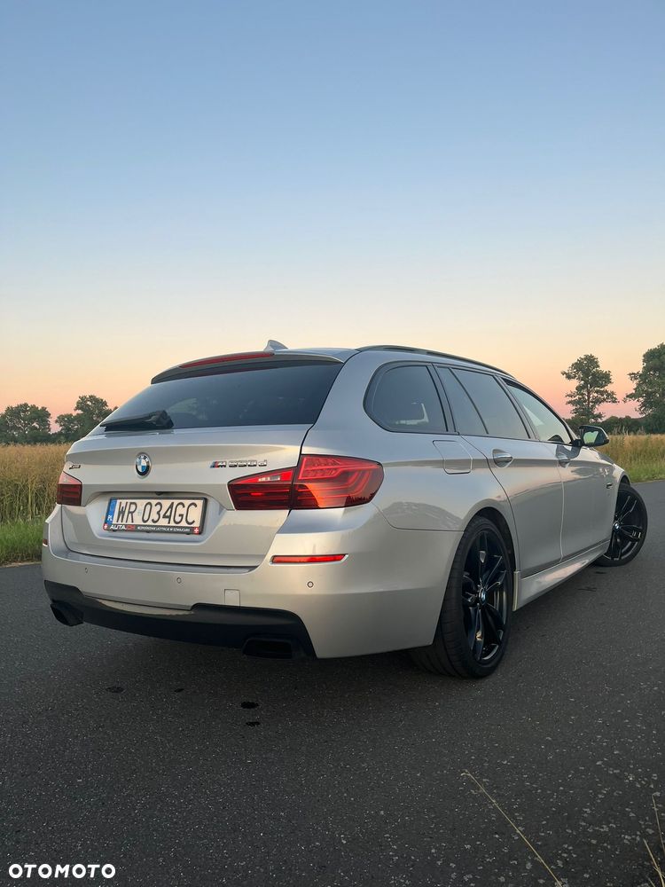 BMW Seria 5 M550d xDrive - 9