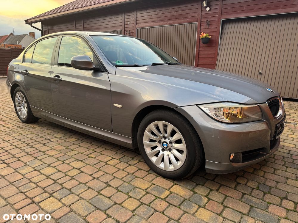 BMW Seria 3 320d - 10