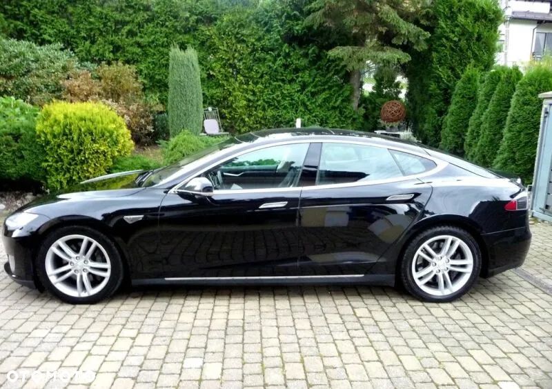 Tesla Model S 70 D - 5
