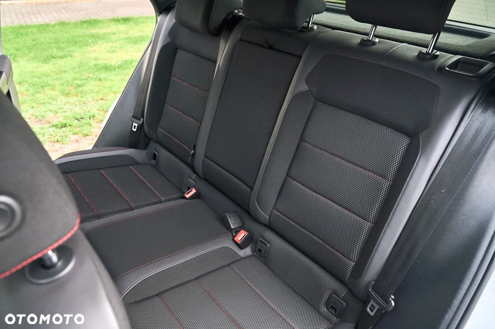 Volkswagen T-Roc 1.5 TSI OPF R-Line - 25