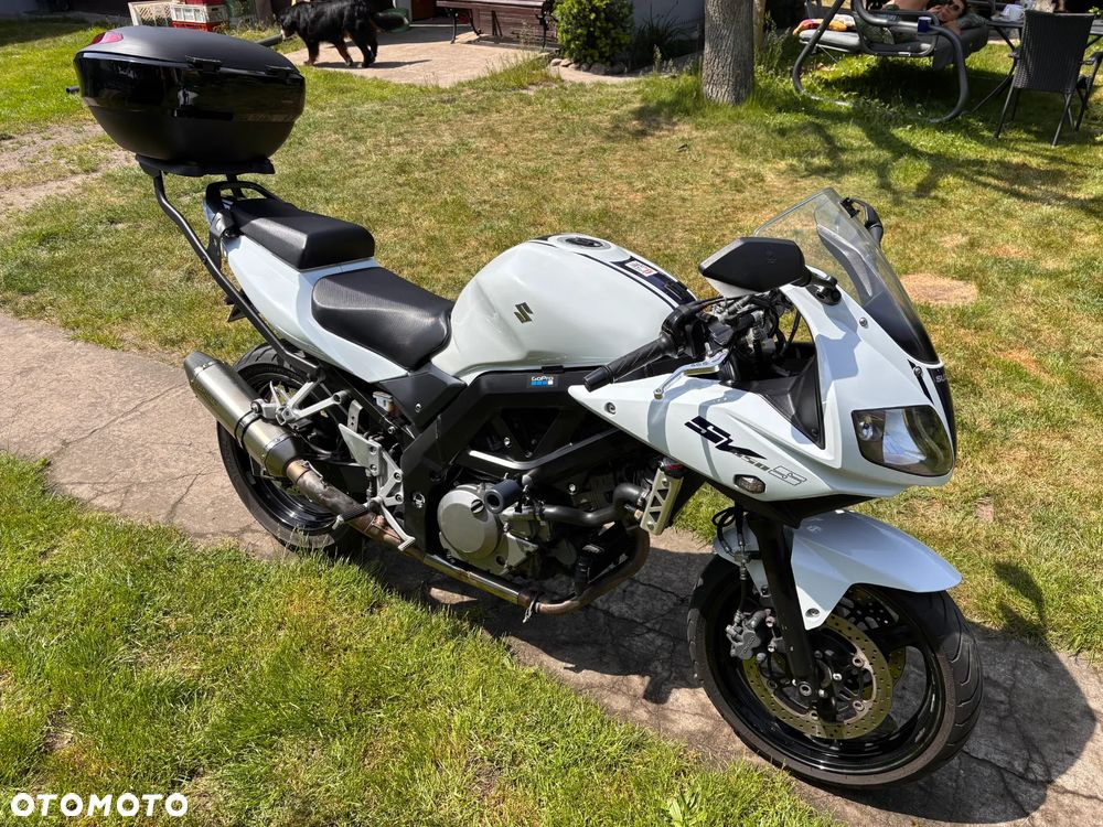 Suzuki SV - 16