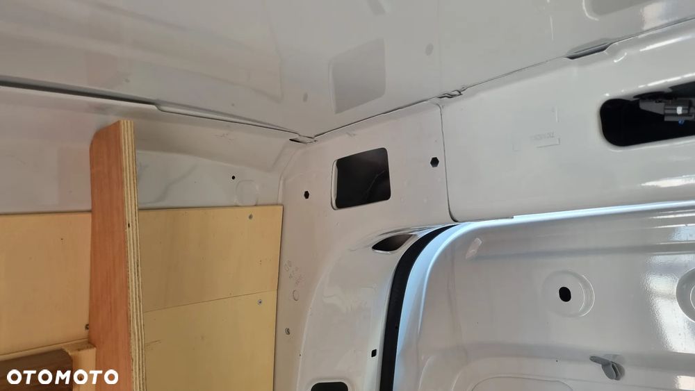 Nissan INTERSTAR - 26