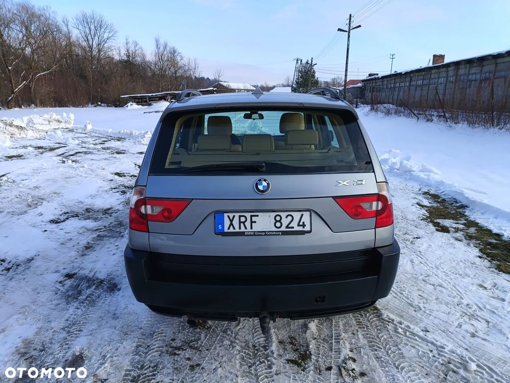 BMW X3 2.0i - 11