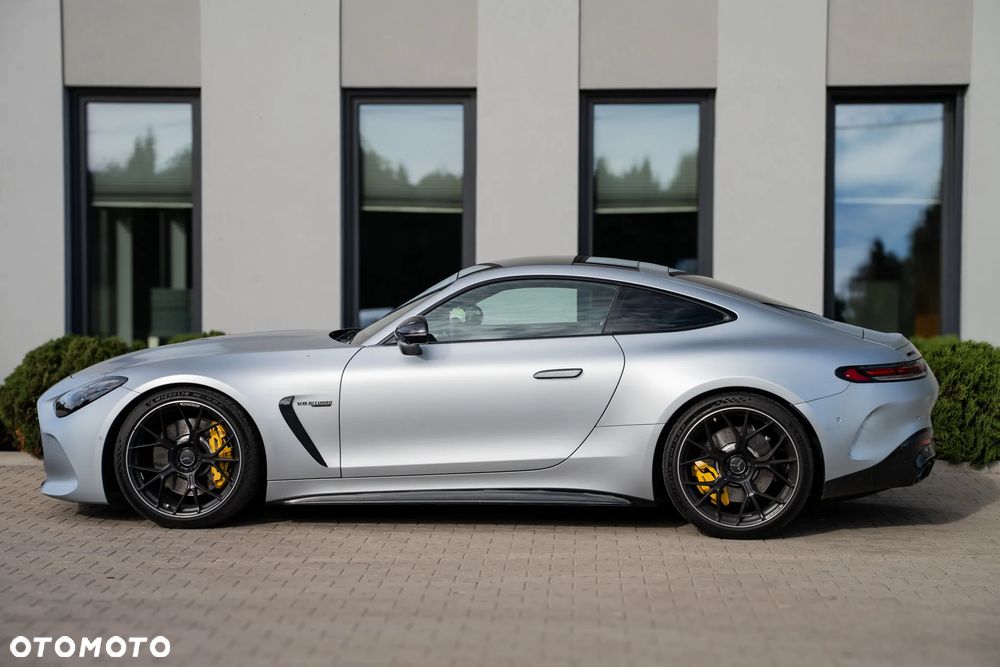 Mercedes-Benz AMG GT - 7