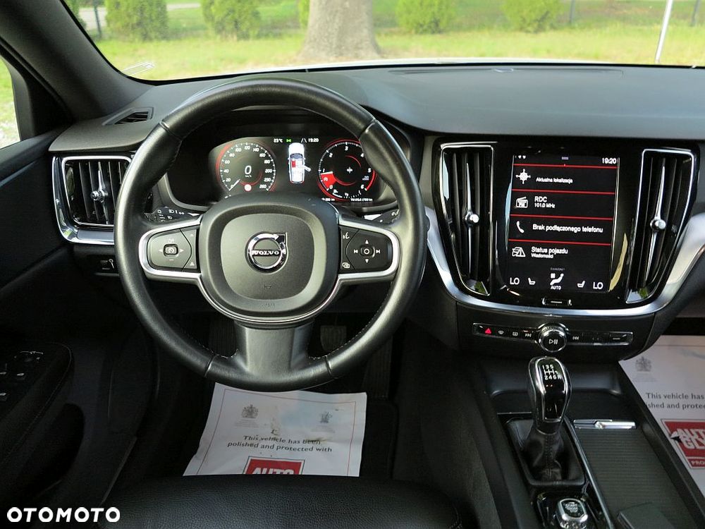 Volvo V60 D3 Momentum - 19