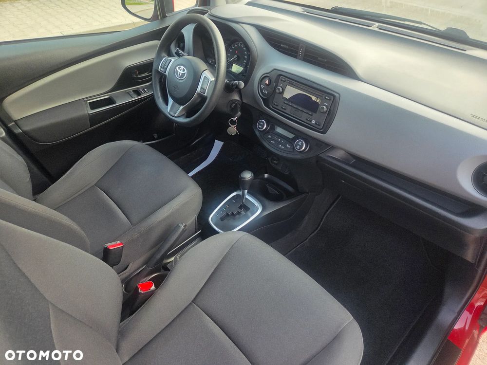 Toyota Yaris Hybrid 100 Dynamic EU6 - 11