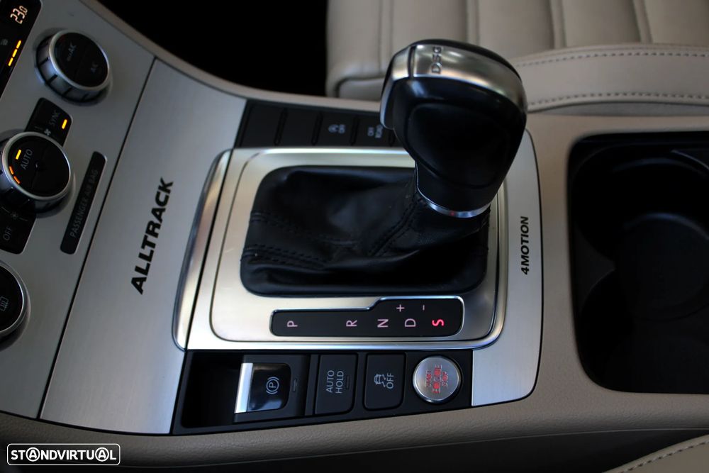 VW Passat Alltrack 2.0 TDI 4Motion DSG BlueMotion Tec - 45