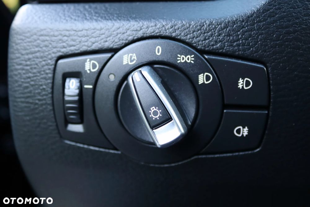 BMW X1 xDrive20d - 31