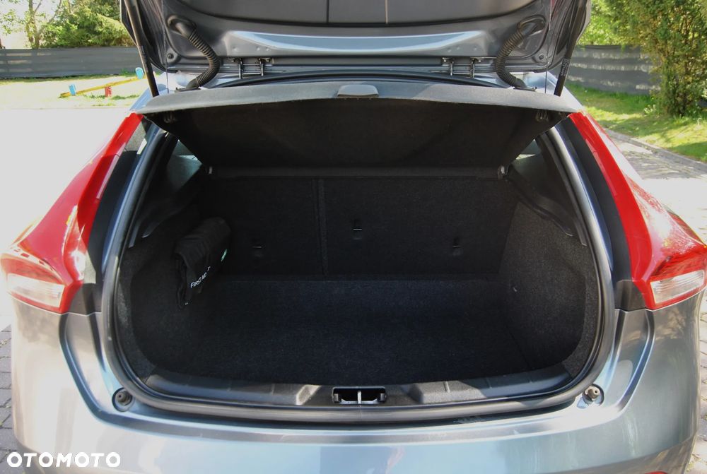 Volvo V40 D2 Drive-E Summum - 13